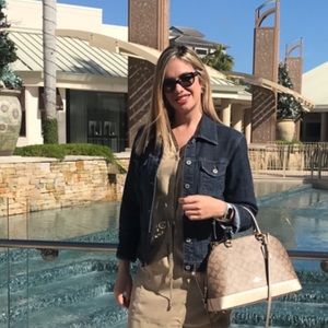 Meet your Posher, Melisa